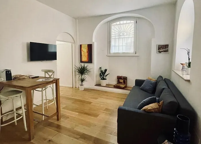 Domus 31 - Colosseum Daire